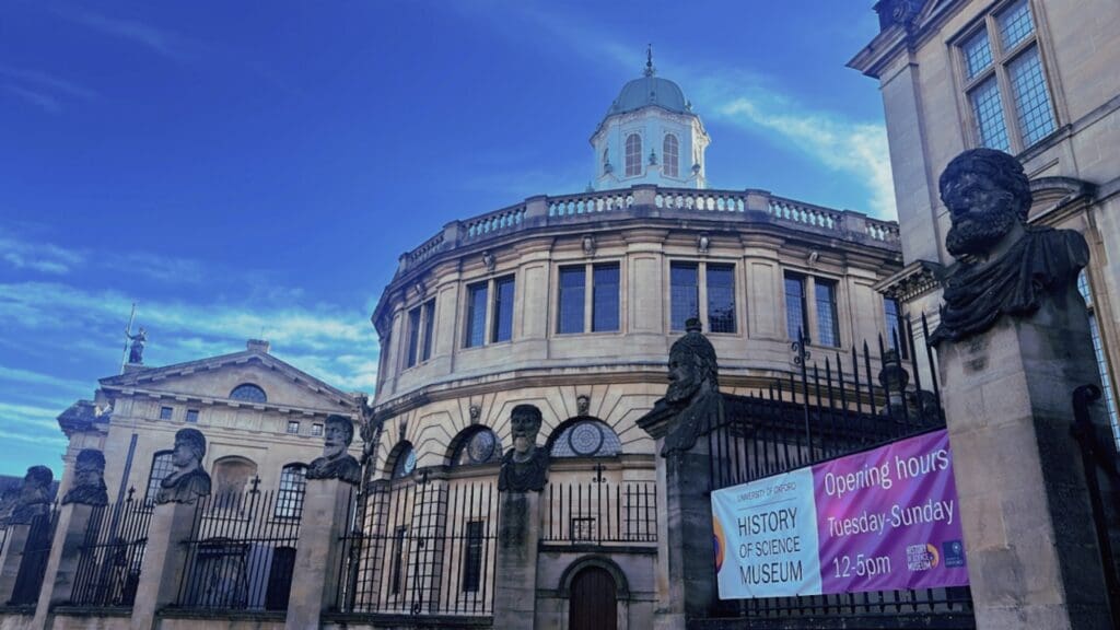 {"eid":"1073400923921508","cameraposition":1}